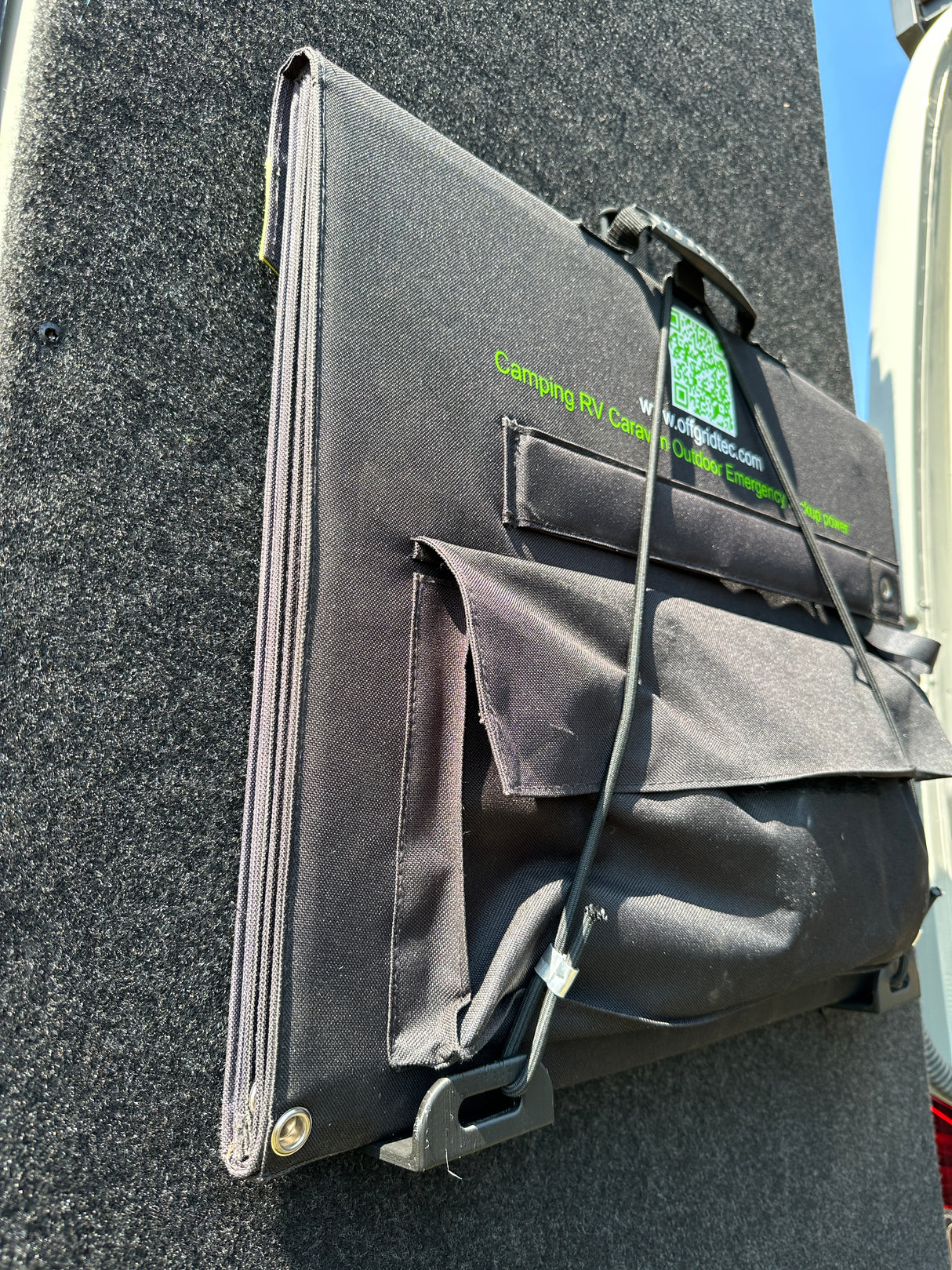 Halterung für Solartaschen